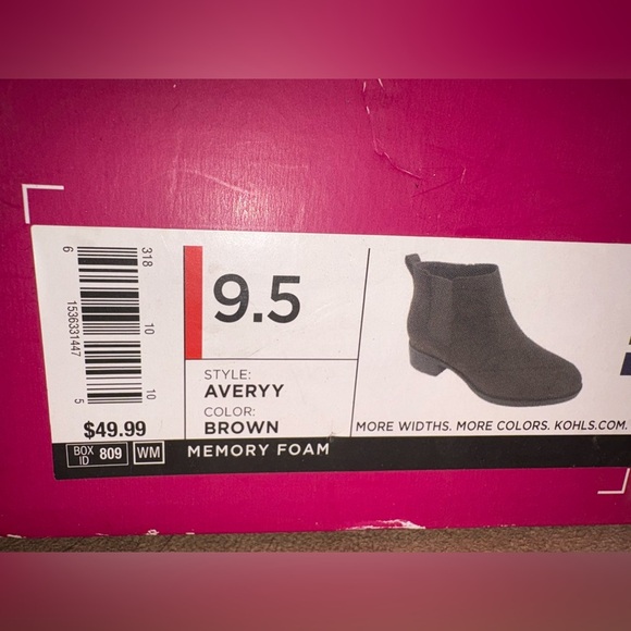 Avery Brown Ankle Boots - Picture 3 of 3